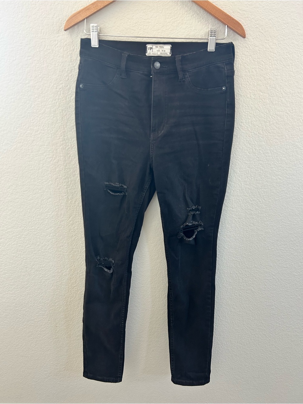 Free People Distressed Jeans